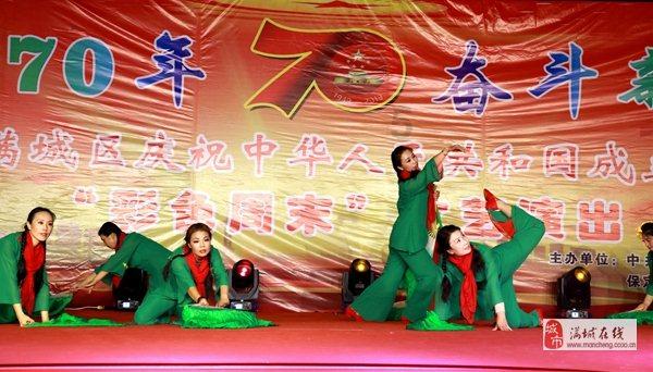 江西新余一楼房发生火灾 已造成7人死亡